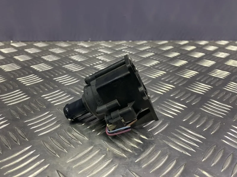 Дополнительная водяная помпа Audi A4 Allroad 2014 06H121601M B8 CNC