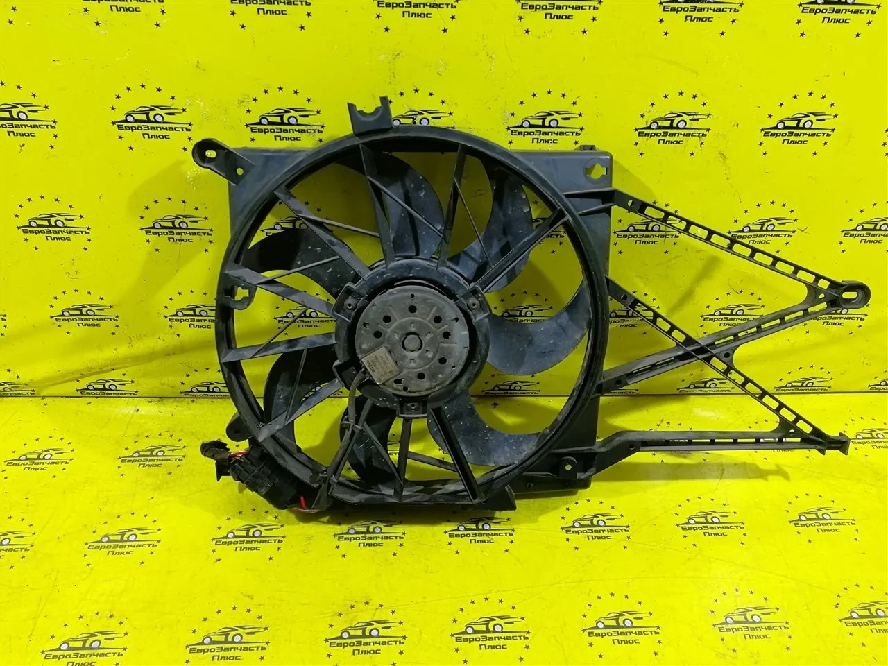 Вентилятор радиатора Opel Astra 13205946 H