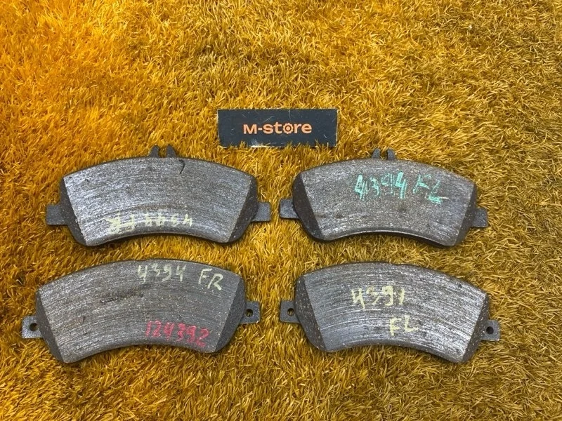 Колодки тормозные Mercedes-Benz Glk-Class 2011 A0074206620 X204 272.948, передние