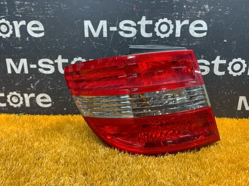 Фонарь задний Mercedes-Benz B-Class 2010 A1698202564 W245 266.940, левый