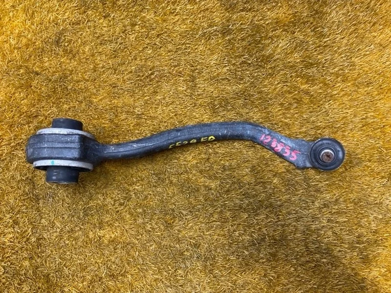 Рычаг подвески нижний Mercedes-Benz CLK-Class 2004 A2033303411 C209 112.955, передний правый