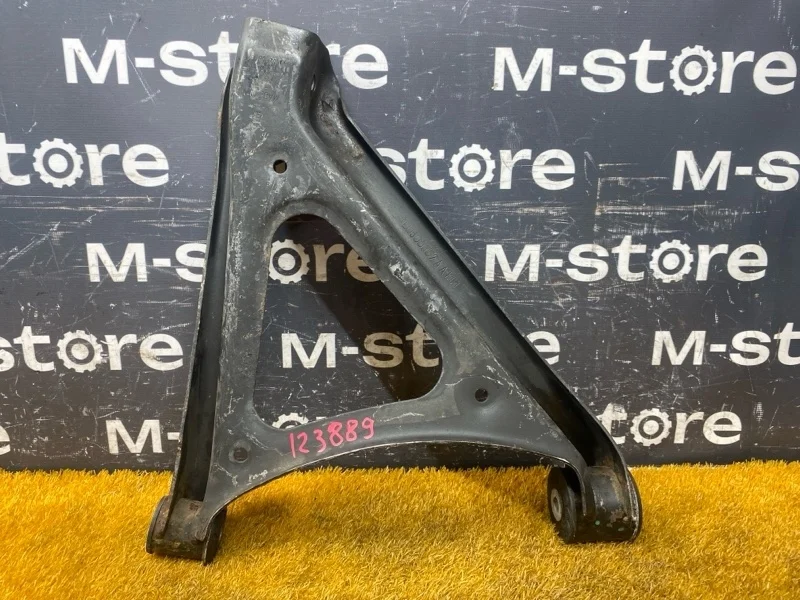 Рычаг подвески нижний Porsche Cayenne 2008 7L0505352AA 957 M4851, задний правый