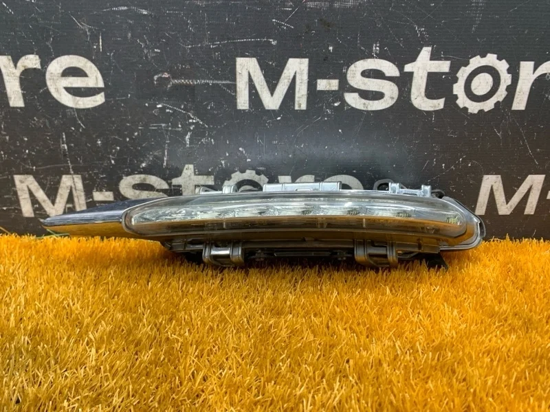 Дневной ходовой огонь (ДХО) Mercedes-Benz C-Class 2010 A2218201756 W204 271.860, передний левый