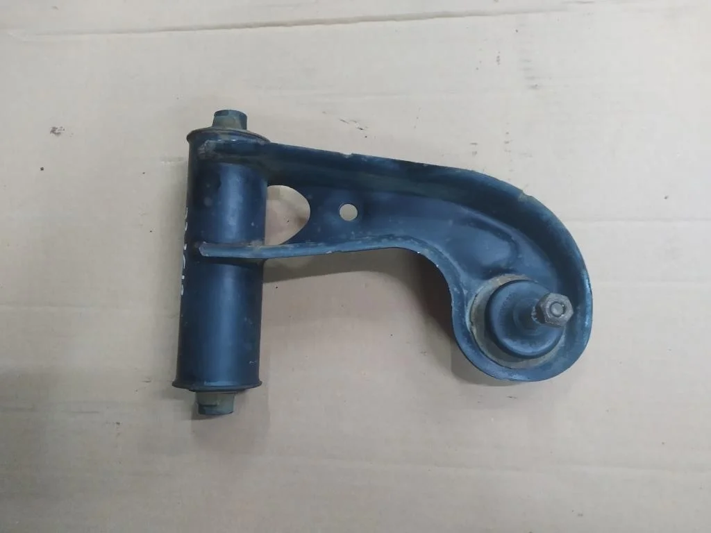 Рычаг передний верхний Mercedes-Benz