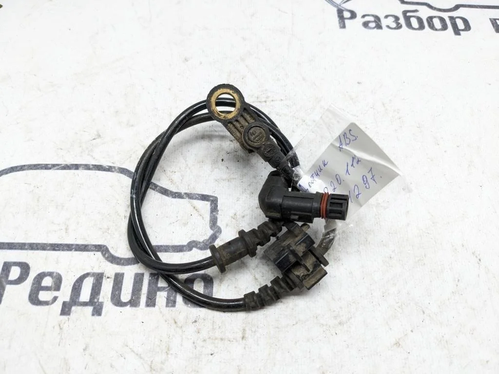 Датчик ABS Mercedes-Benz