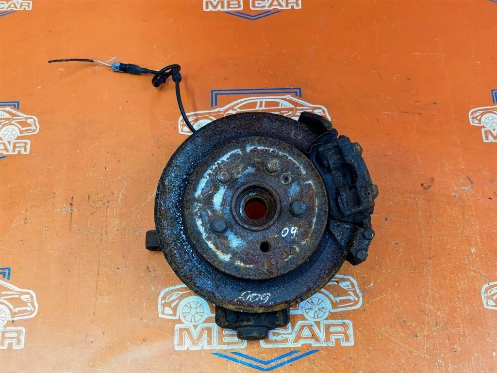 Кулак подвески задний правый Mercedes-Benz