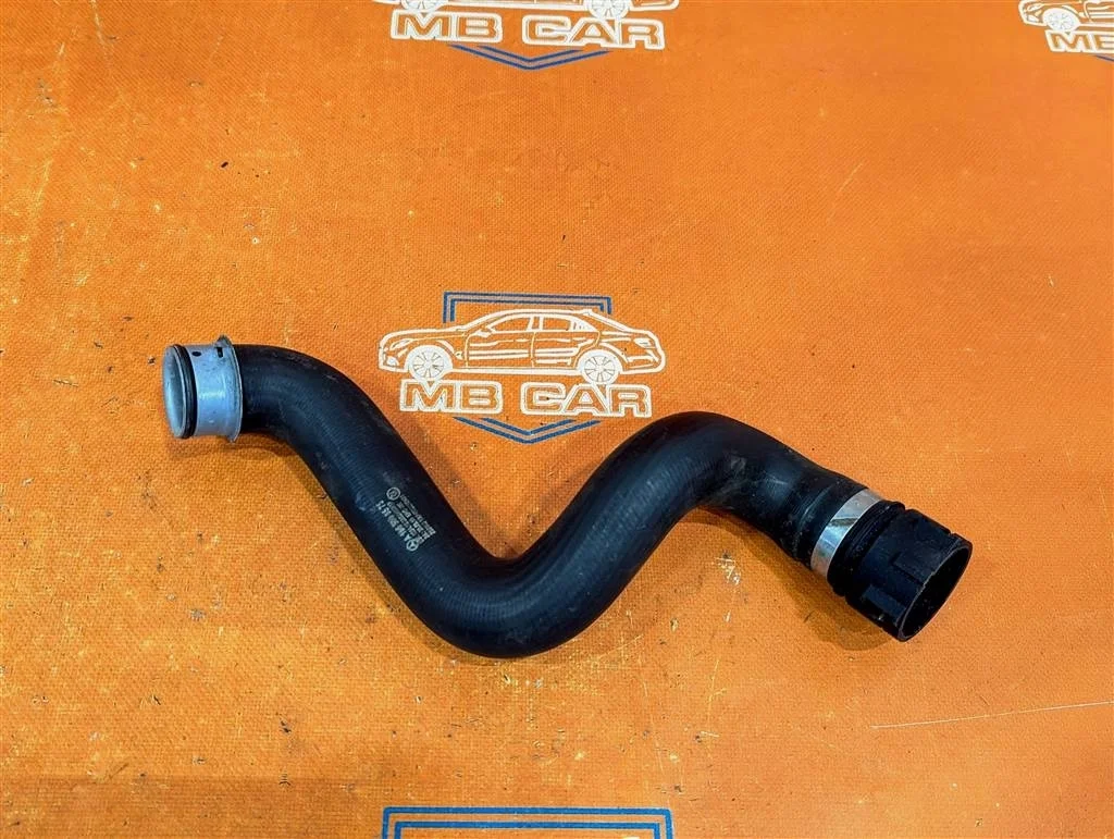 Патрубок радиатора Mercedes-Benz