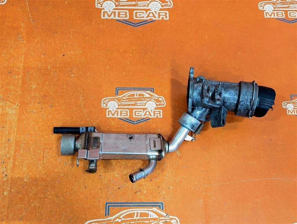 Корпус смесительный Mercedes-Benz