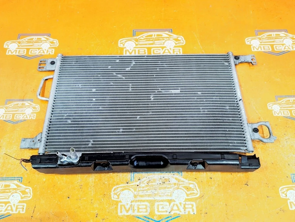 Радиатор кондиционера Mercedes-Benz