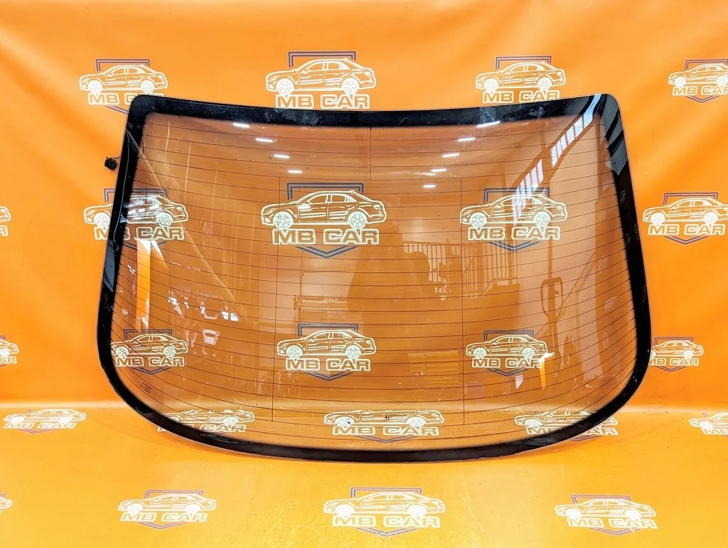 Стекло заднее Mercedes-Benz