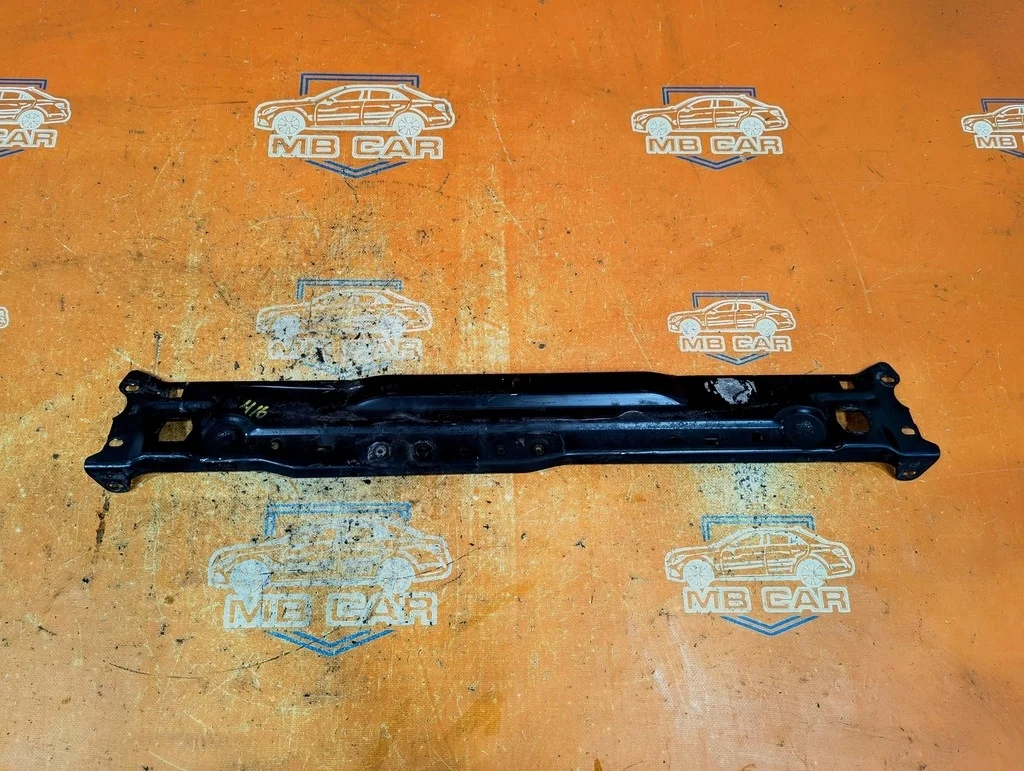 Панель телевизора верхняя Mercedes-Benz