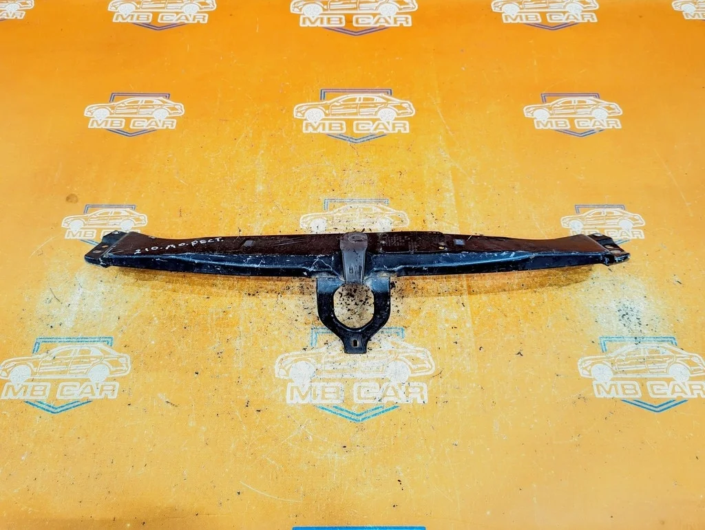 Панель телевизора верхняя Mercedes-Benz