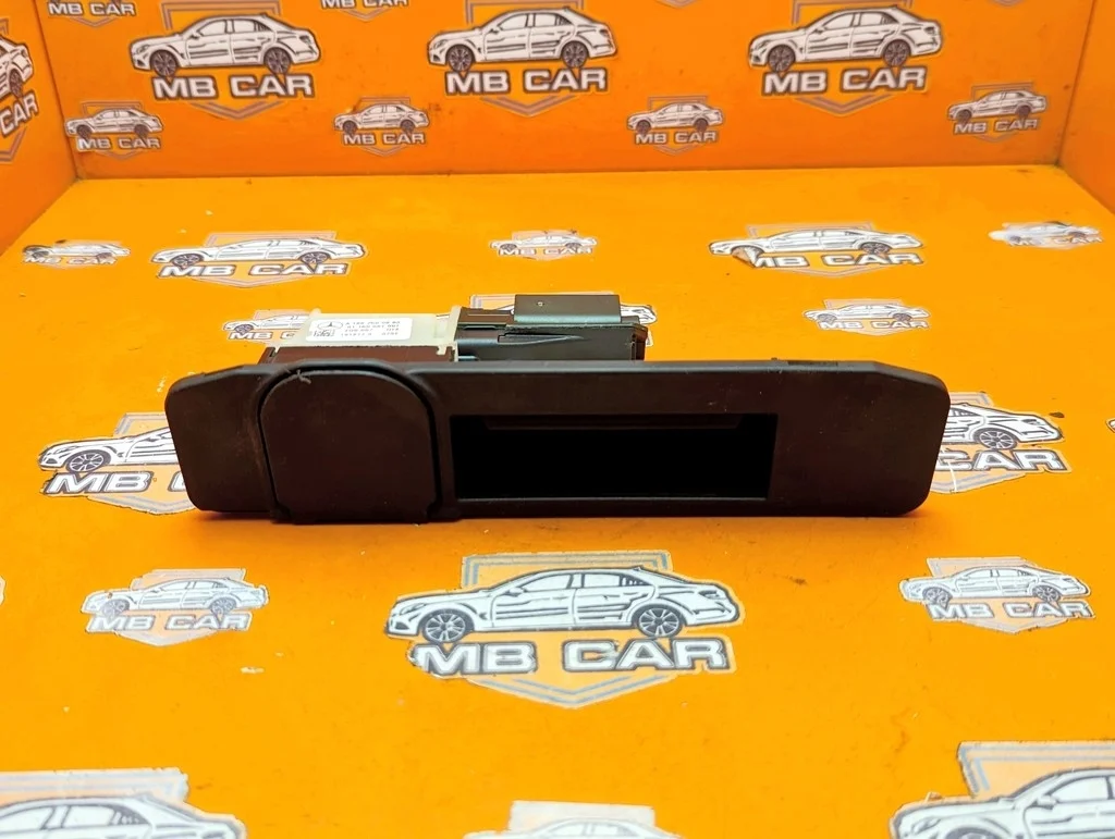 Ручка открытия багажника Mercedes-Benz