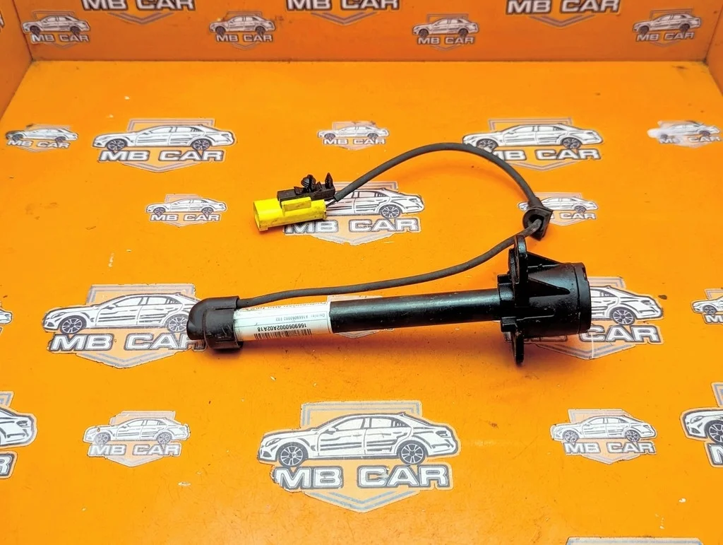 Пиропатрон капота Mercedes-Benz