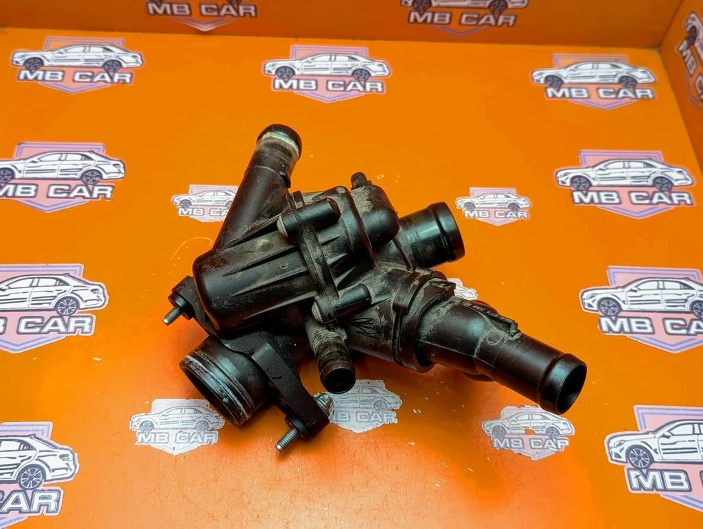 Термостат Mercedes-Benz