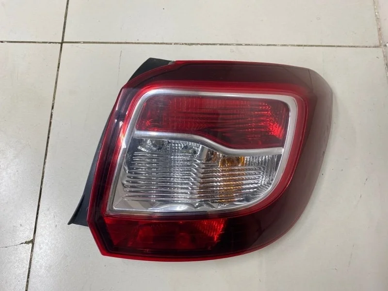 Фонарь задний правый Renault Sandero Stepway 2