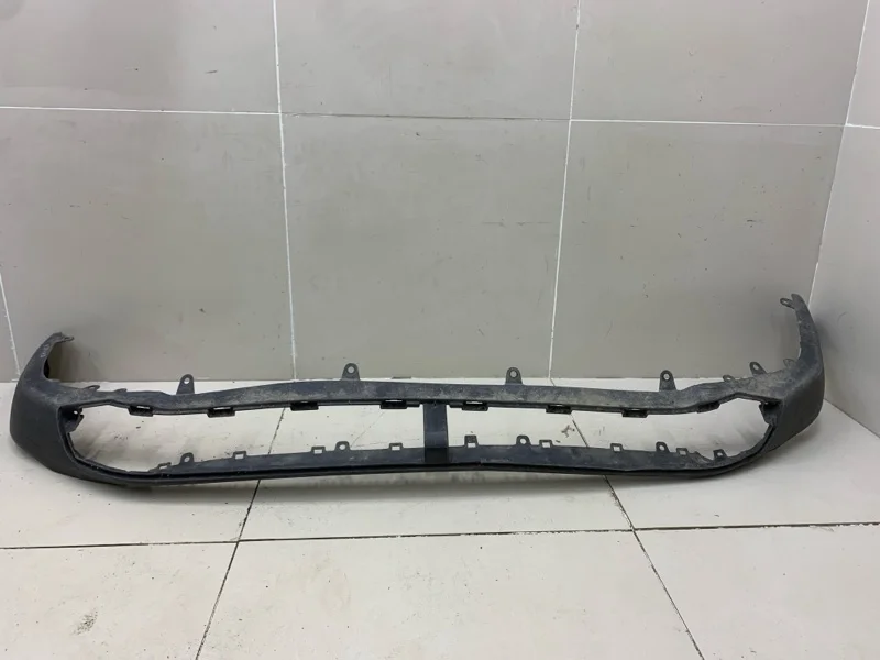 Юбка бампера передняя Toyota RAV4 XA50