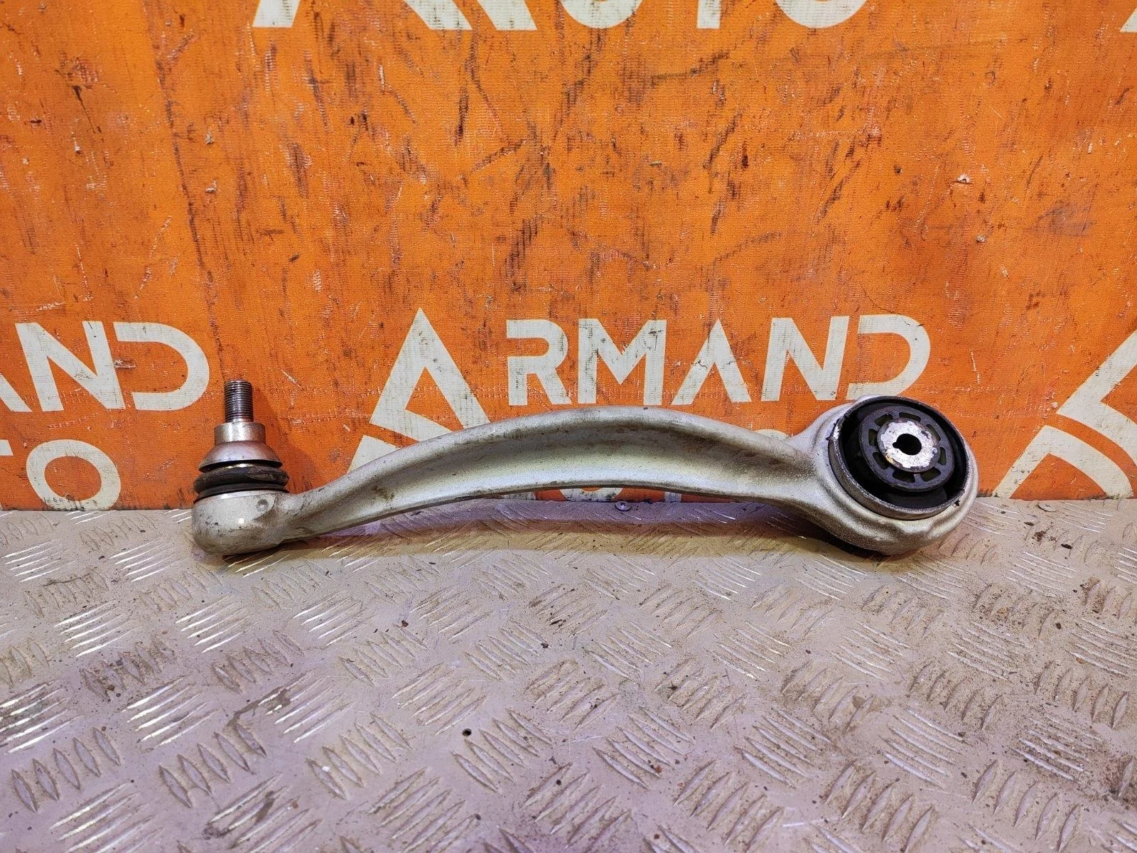 Рычаг подвески Mercedes -Class 2014-2021 W205