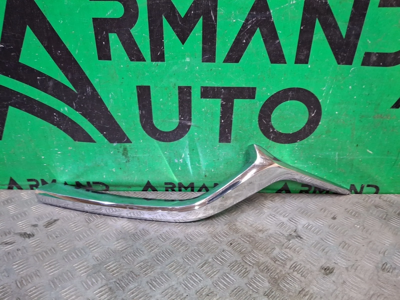 Накладка решетки радиатора Mazda CX-5 2017-нв