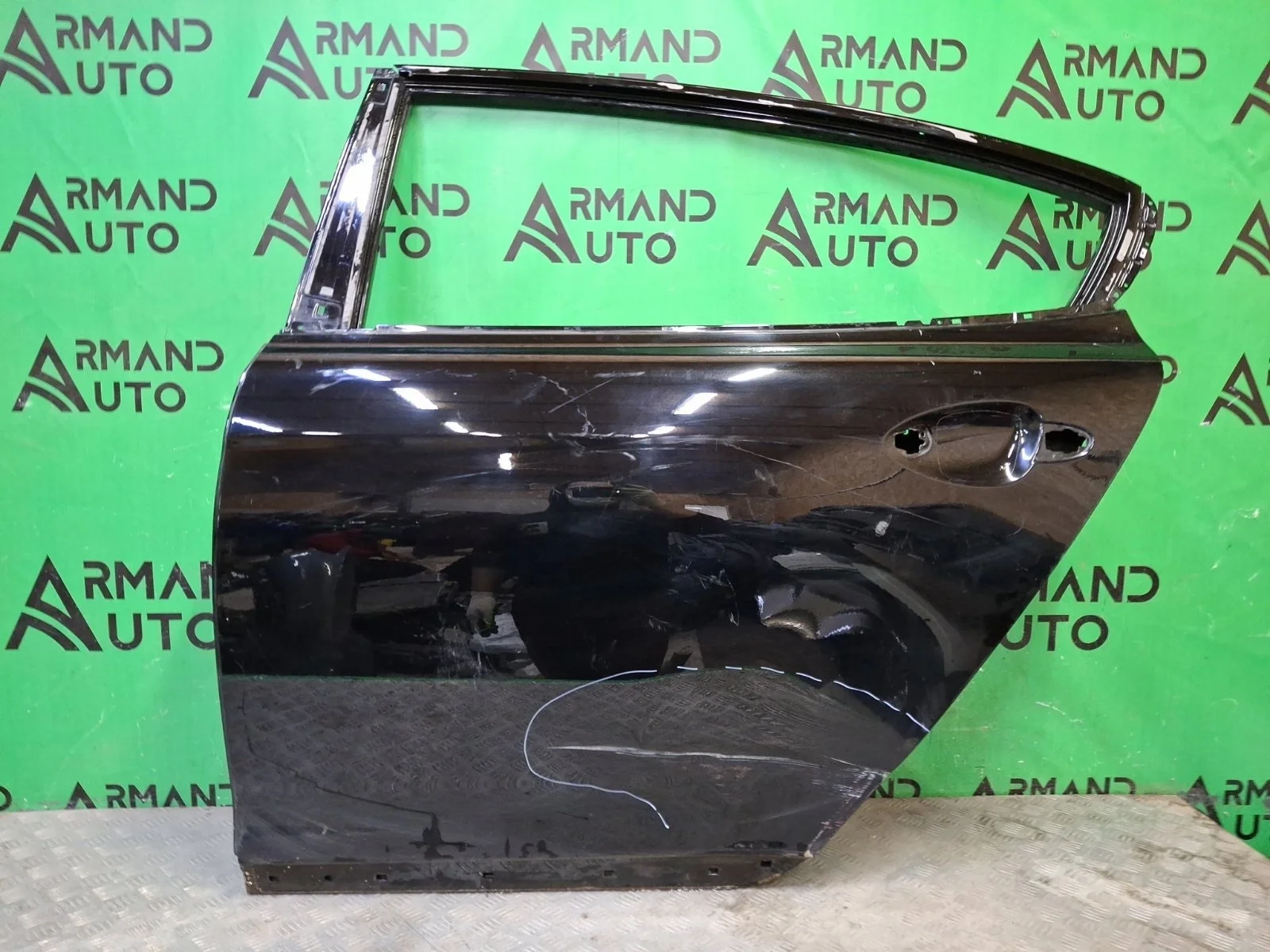 Дверь Kia Quoris 2012-2018