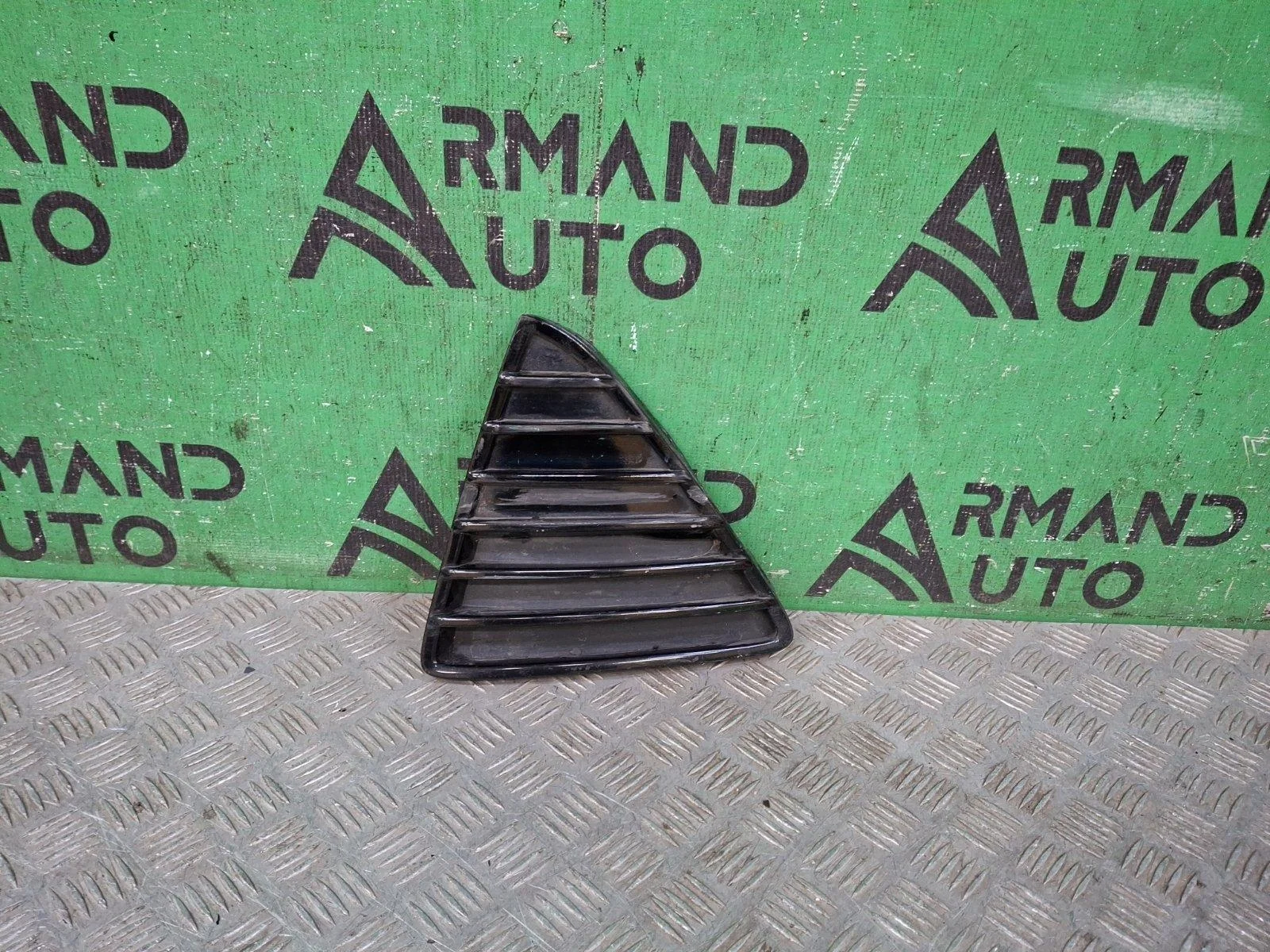 Решетка бампера Ford Focus 2011-2015 3