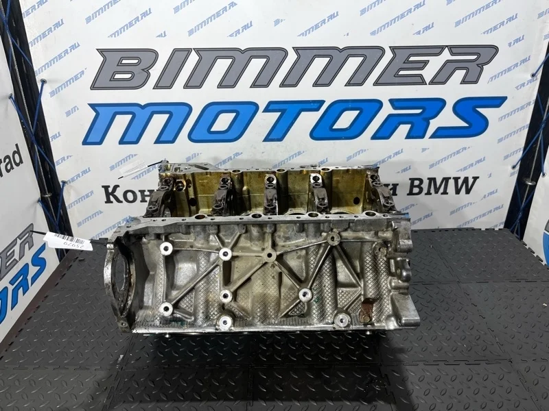 Блок цилиндров BMW X6 11112296651 E71 N63B44A