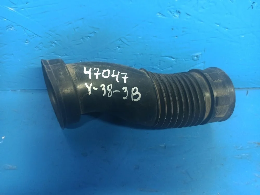 Патрубок воздушный Opel Astra H (2004—2007)