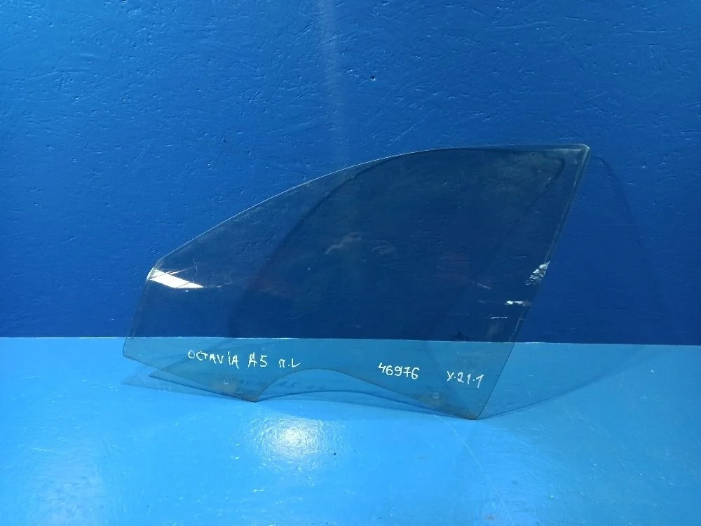 Стекло двери передней левой Skoda Octavia II рестайлинг (2008—2013)