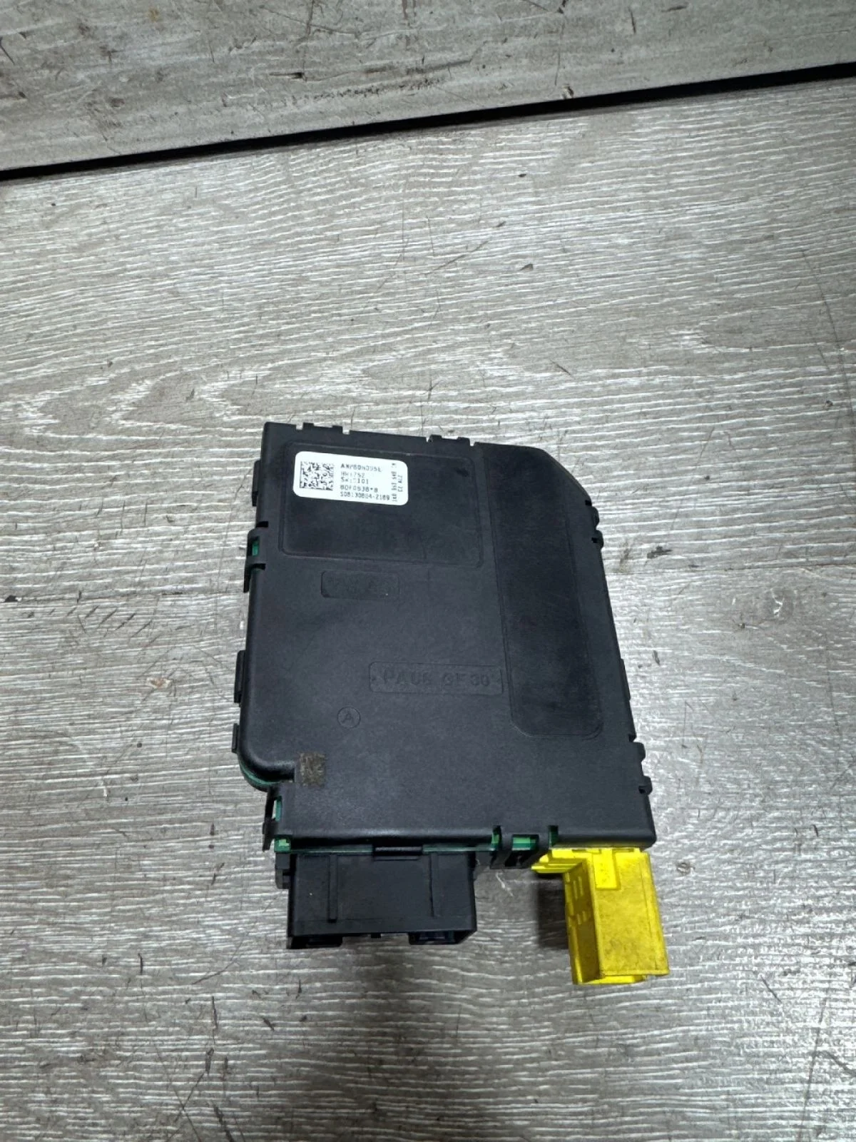 Блок подрулевых переключателей Volkswagen Golf Mk5 (2003—2009)