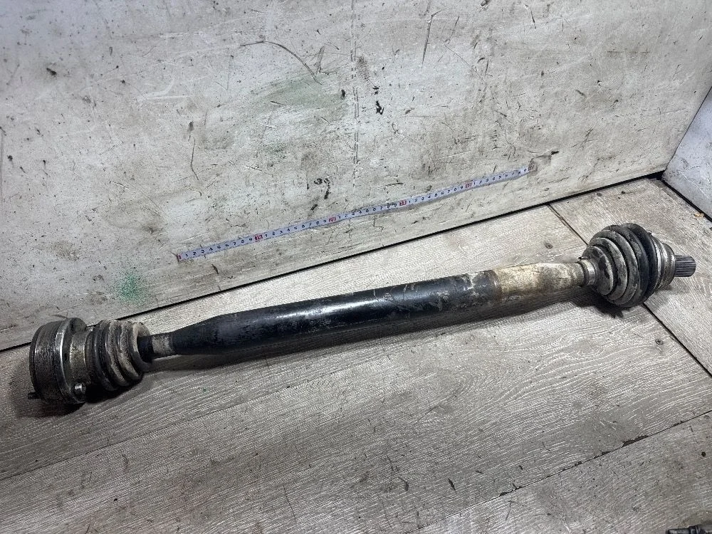 Привод передний правый Volkswagen Golf Mk5 (2003—2009)