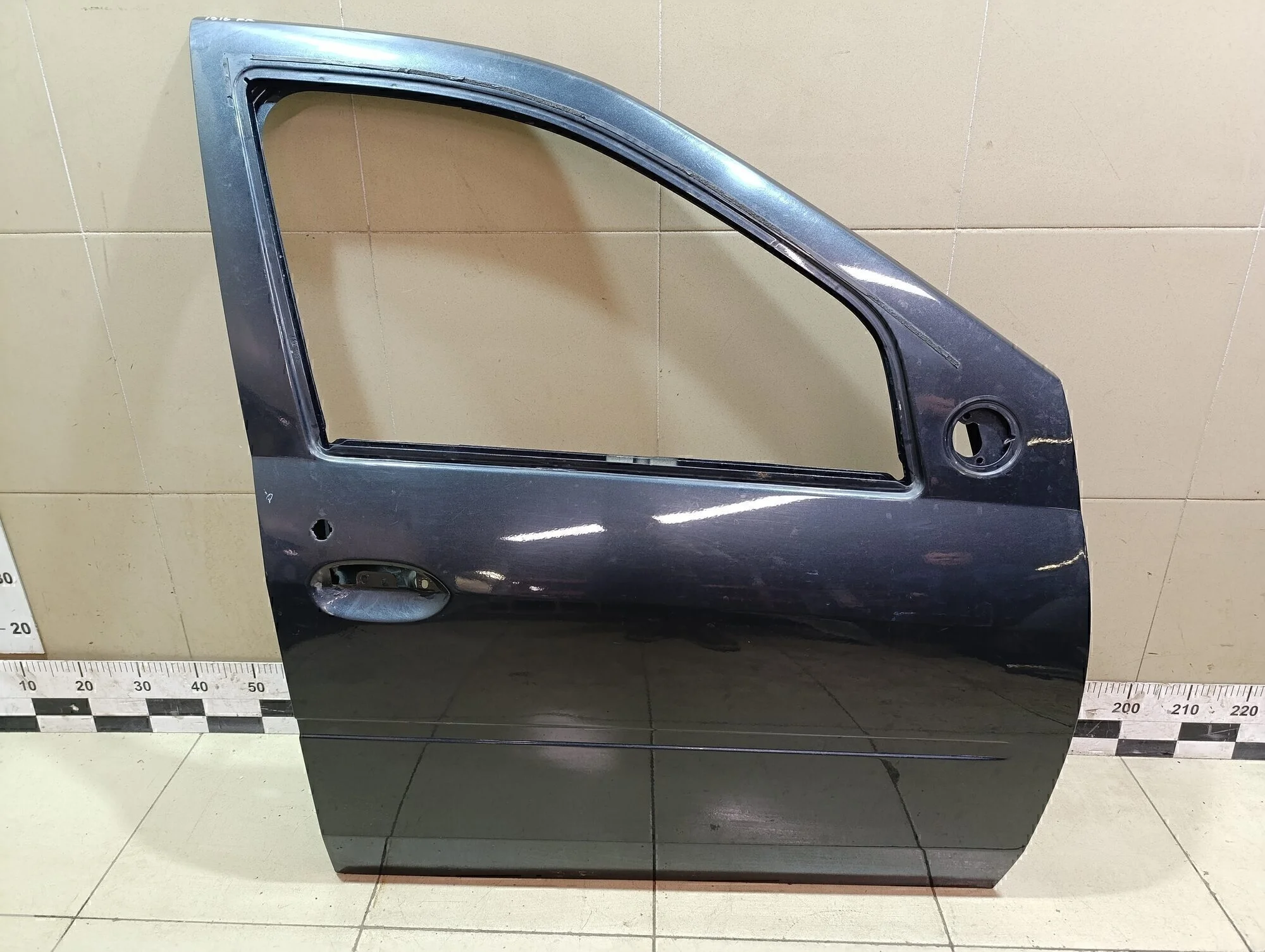 Дверь передняя правая Logan 2005-2014