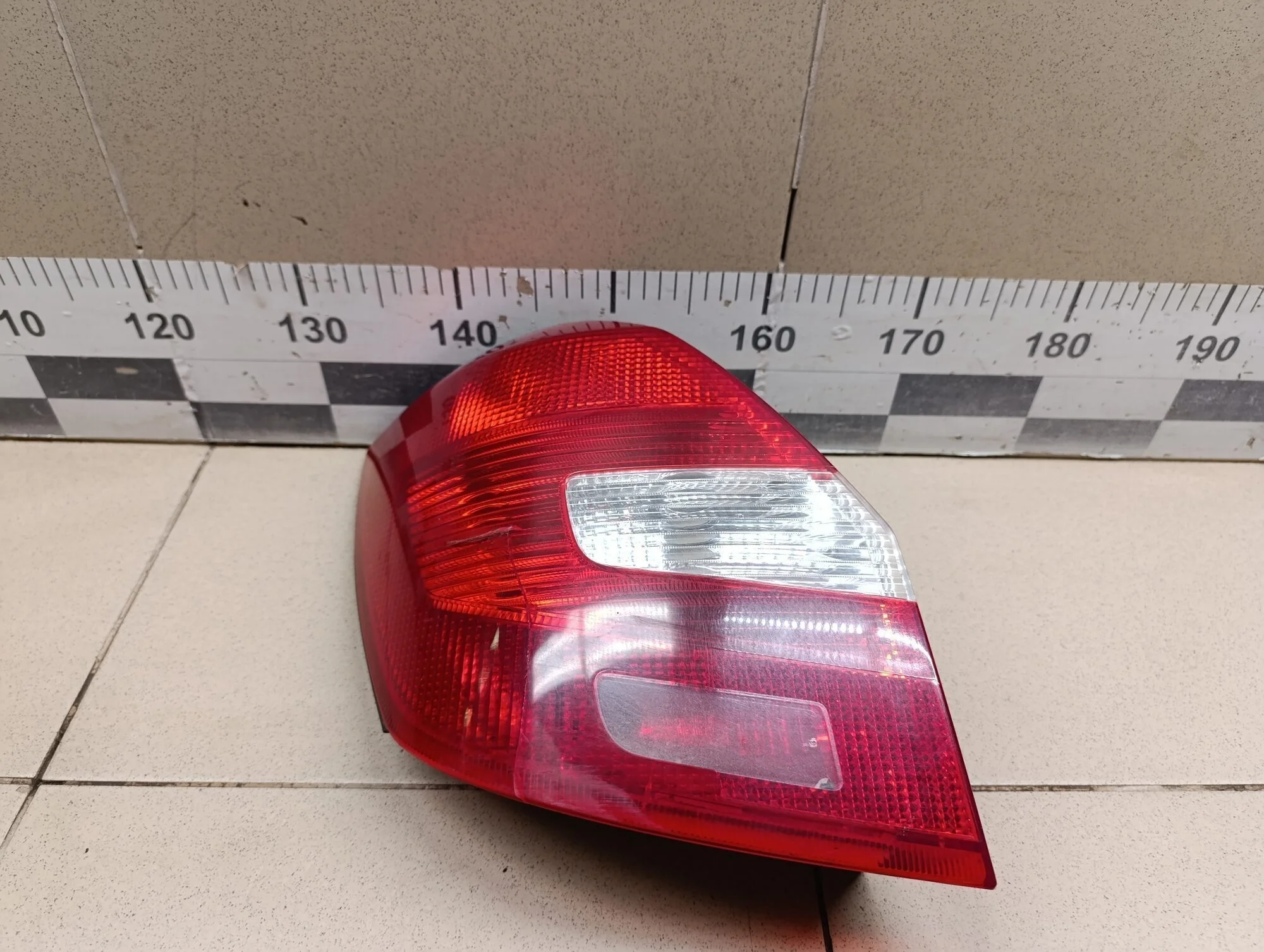 Фонарь задний левый Fabia 2007-2015