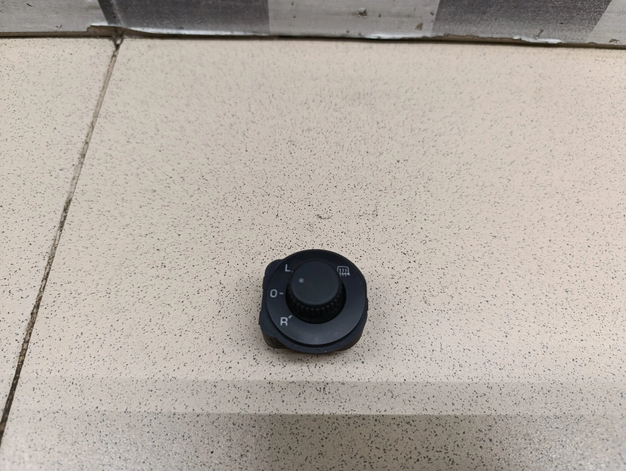 Переключатель регулировки зеркала Fabia 2007-2015