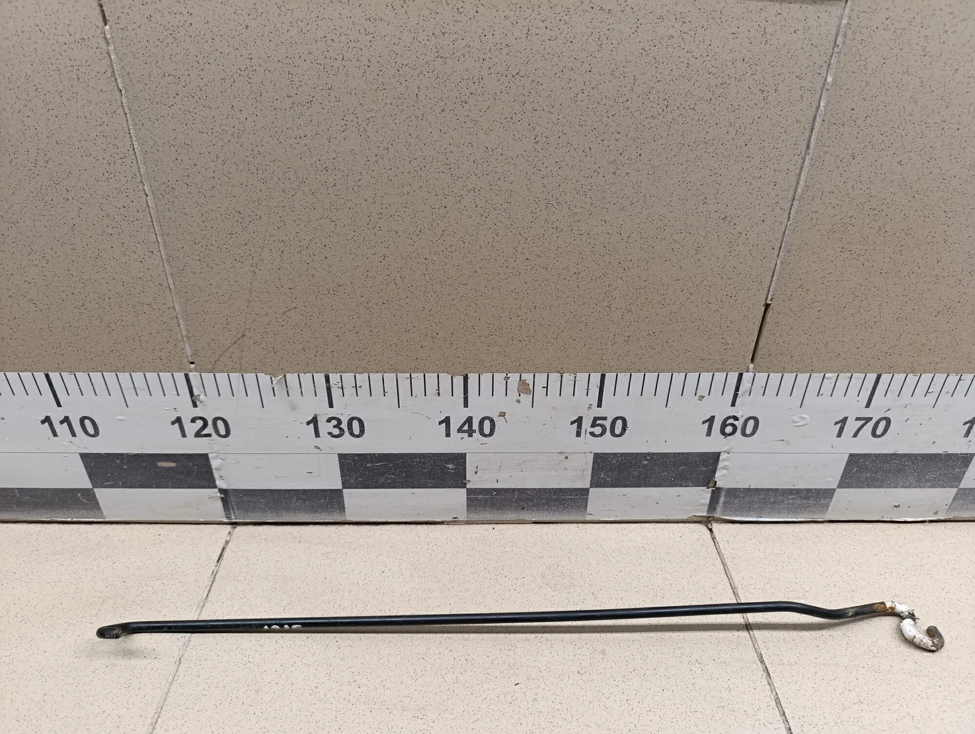 Держатель капота Focus II 2005-2008