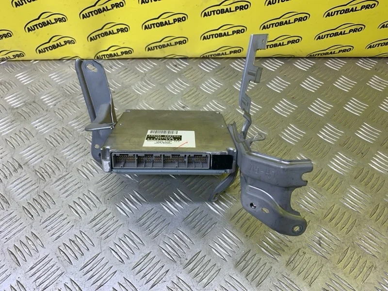 Блок управления двигателем Toyota Hilux (2005-2015) 2013 896610KQ91 ПИКАП 2.5 D 2KDFTV