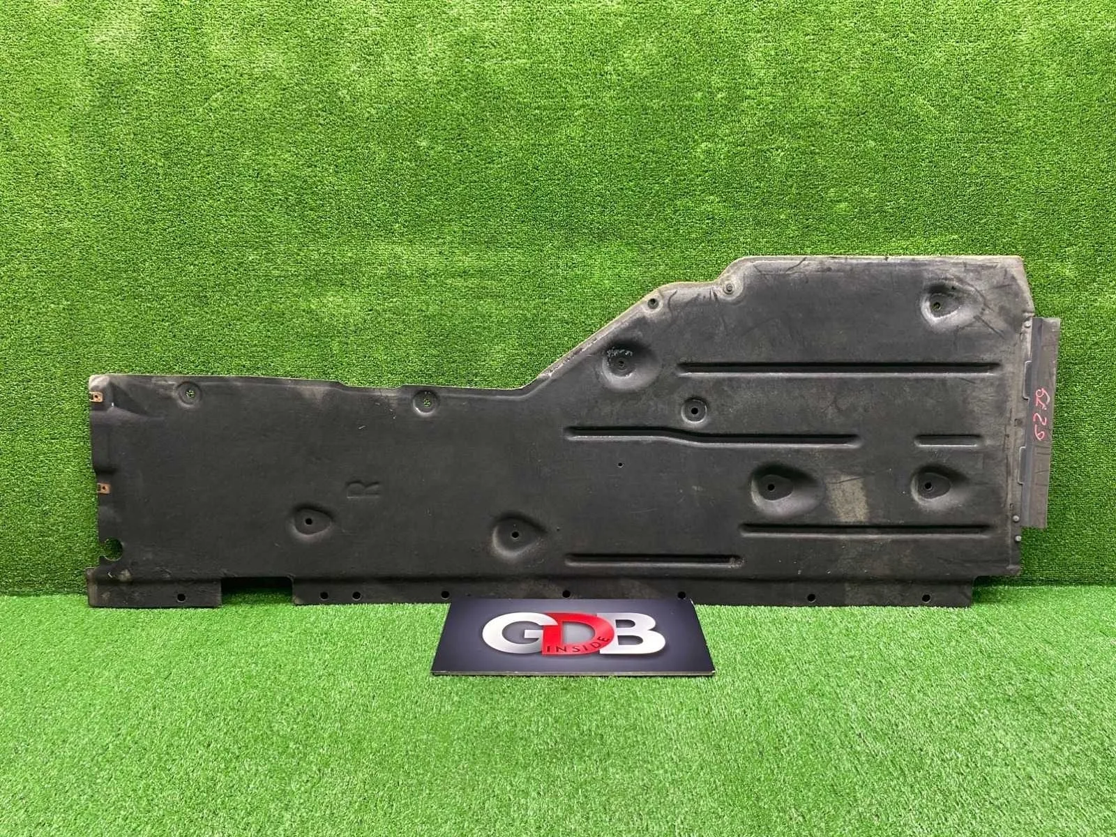 Защита днища BMW X1 07.12.2011 51757059392 E84 N20B20A, задняя правая