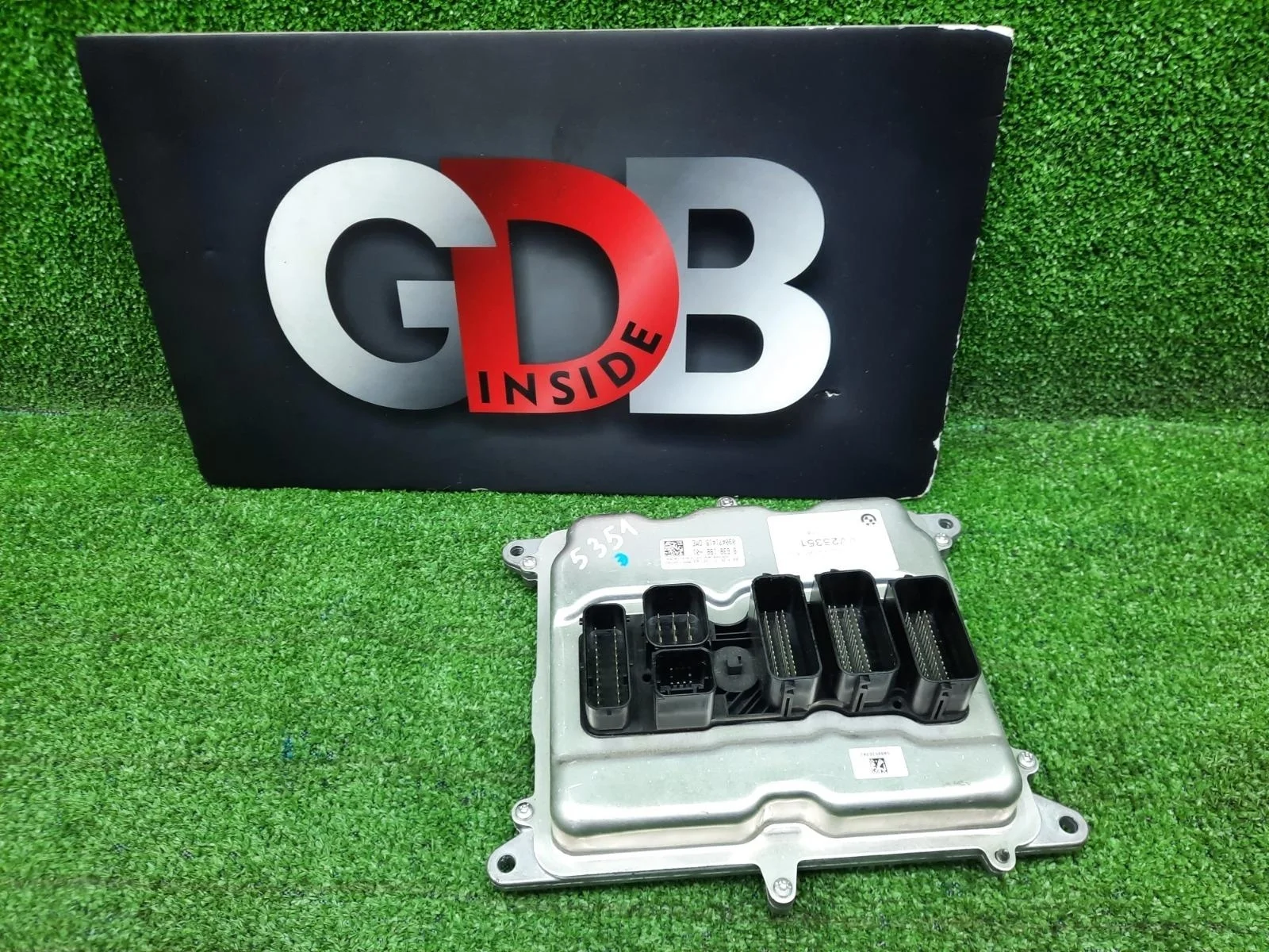 Блок управления двигателем DME BMW 1 series 17.04.2013 12148638198 F20 N13B16A