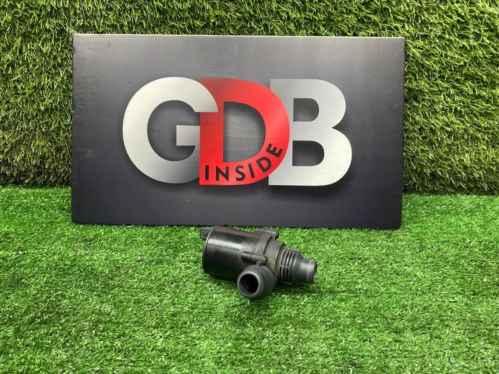 Дополнительная помпа печки (системы охлаждения) BMW 5 series 05.11.1999 64118381989 E39 M52B28TU