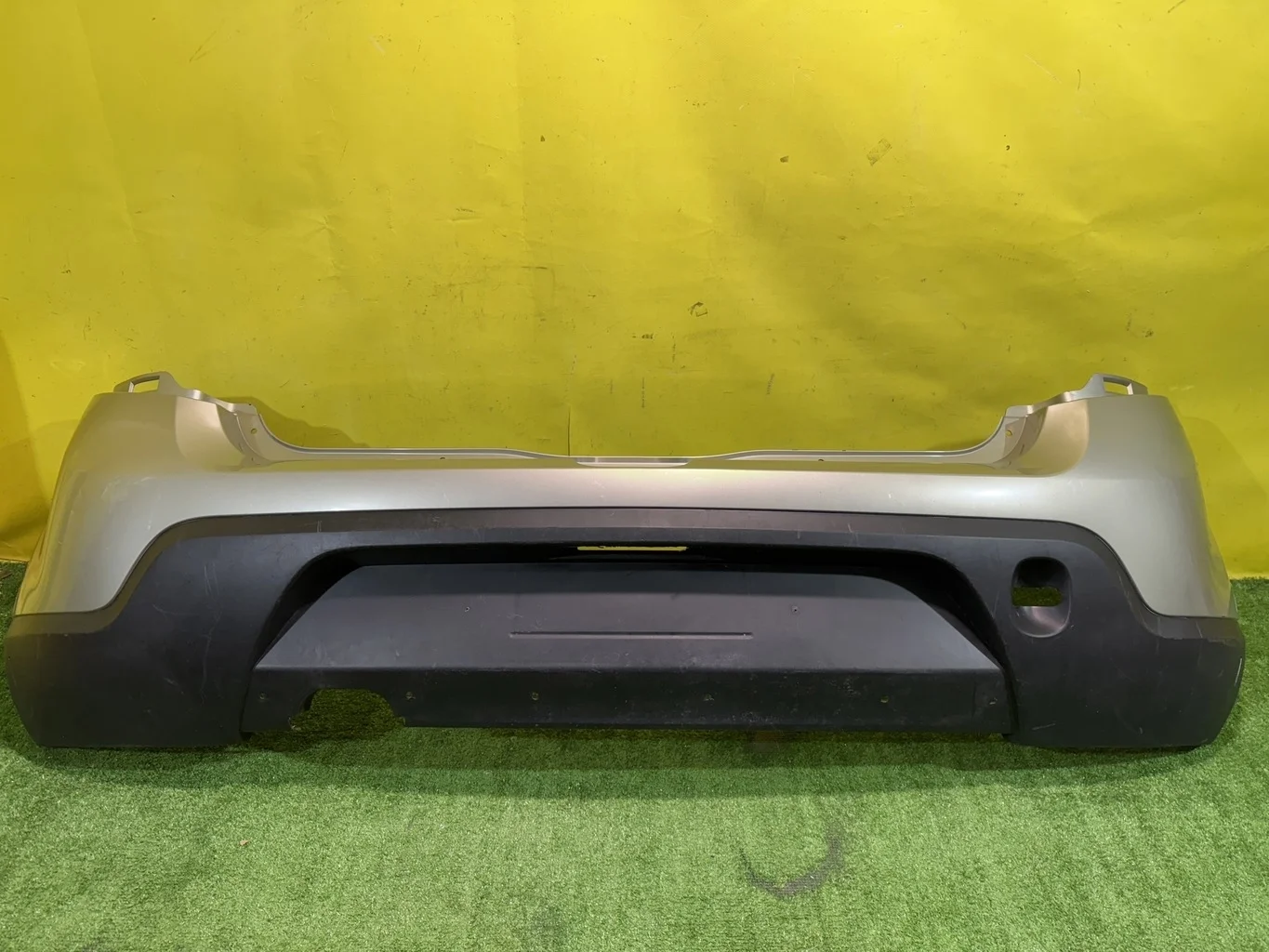 Бампер задний  Renault Sandero Stepway 2010 8200735456 41302