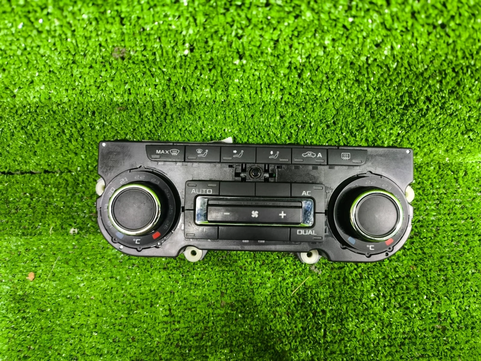 Блок управления климат контролем отопителем SKODA OCTAVIA 1Z 2004- б/у OCTAVIA 1Z(2004-2012)