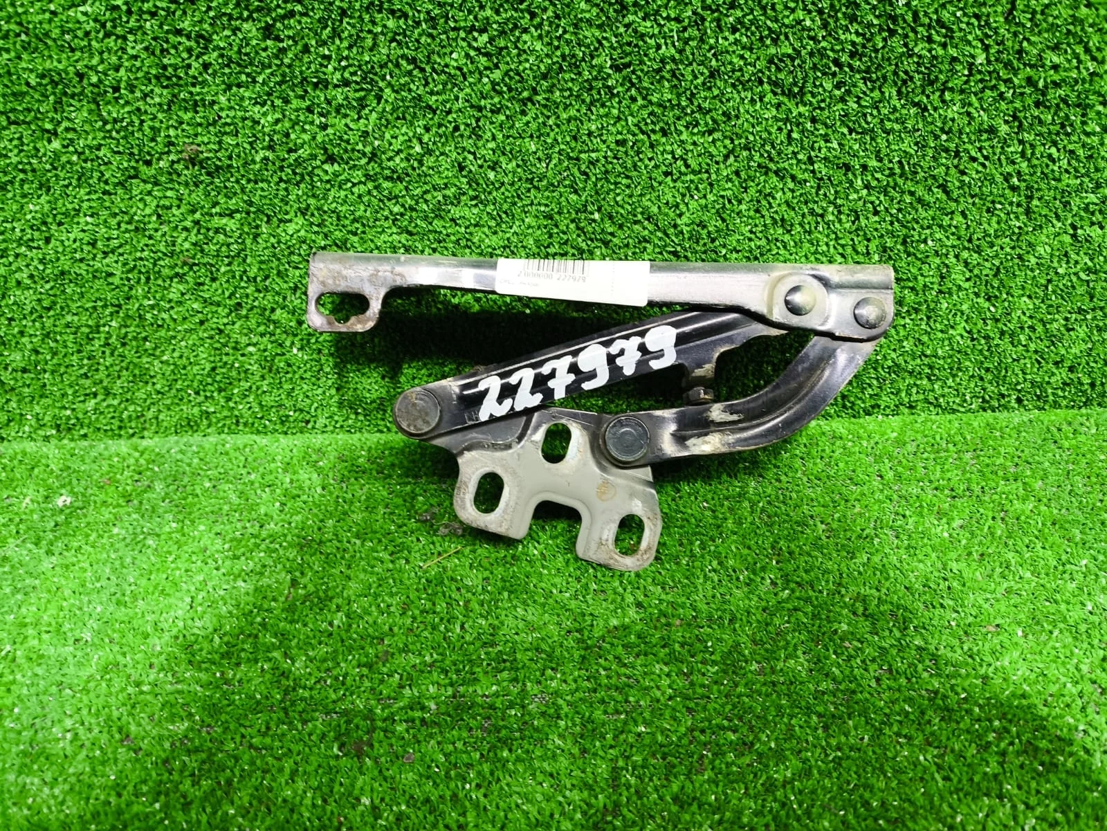 Петля капота OPEL CORSA D 2006- левая зелёная б/у CORSA D(2006-2014)