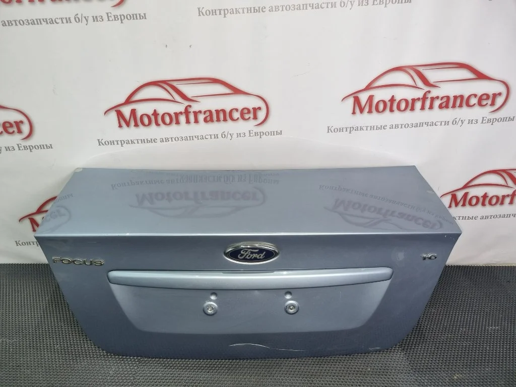 Крышка багажника Ford Focus 1353382 2