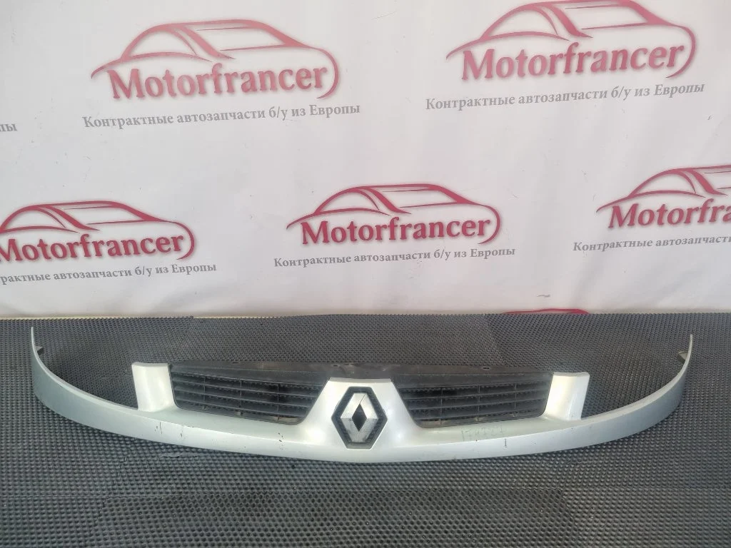 Решетка радиатора Renault kangoo 2005 8200150629 1, передняя