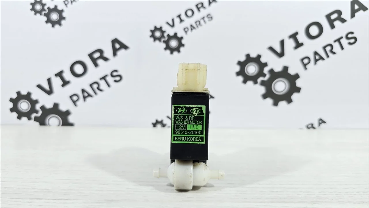 Моторчик бачка омывателя Kia Venga 2012 985101H100 YN D4FC