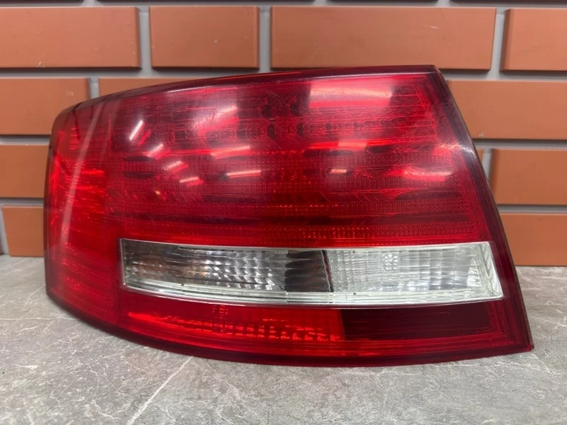 Фонарь Audi A6 2005 4F5945095N C6 3.0 BBJ, левый