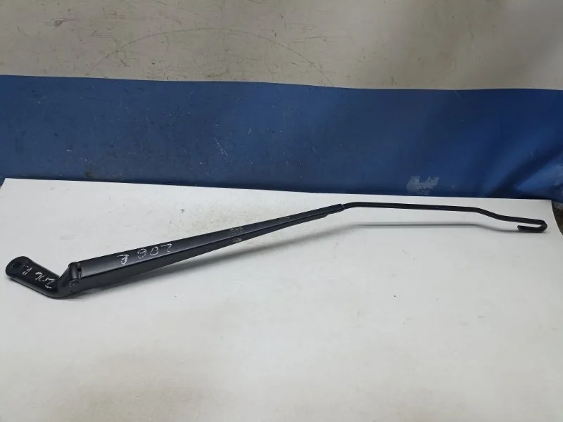 Поводок дворника Peugeot 6429R9, передний правый