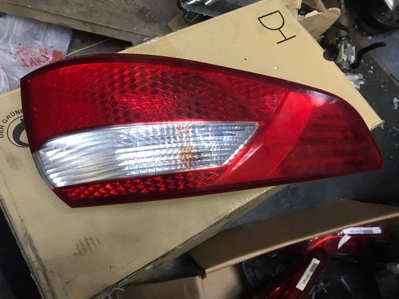 Фонарь наружный Kia Rio 2013 924014X000 3, левый