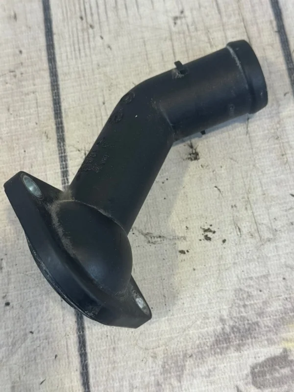 Фланец Skoda Octavia 2009 A5