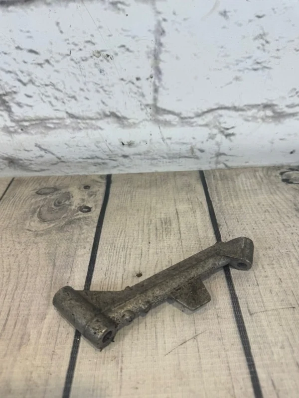 Кронштейн (сопут. товар) audi A3