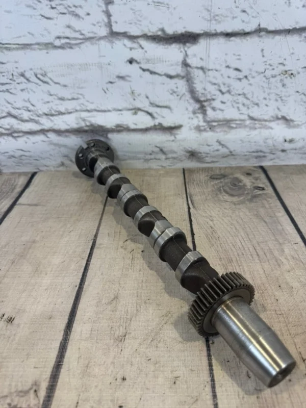 Распредвал впускной audi A4